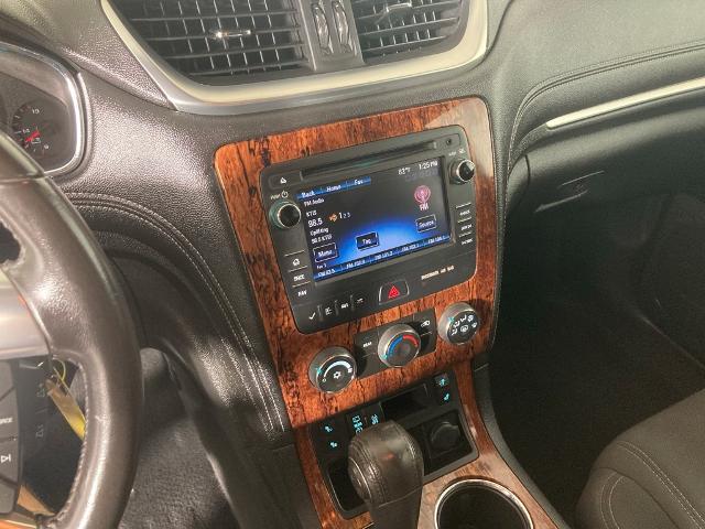 Used 2013 Chevrolet Traverse 1LT with VIN 1GNKVGKD8DJ193556 for sale in Elk River, Minnesota