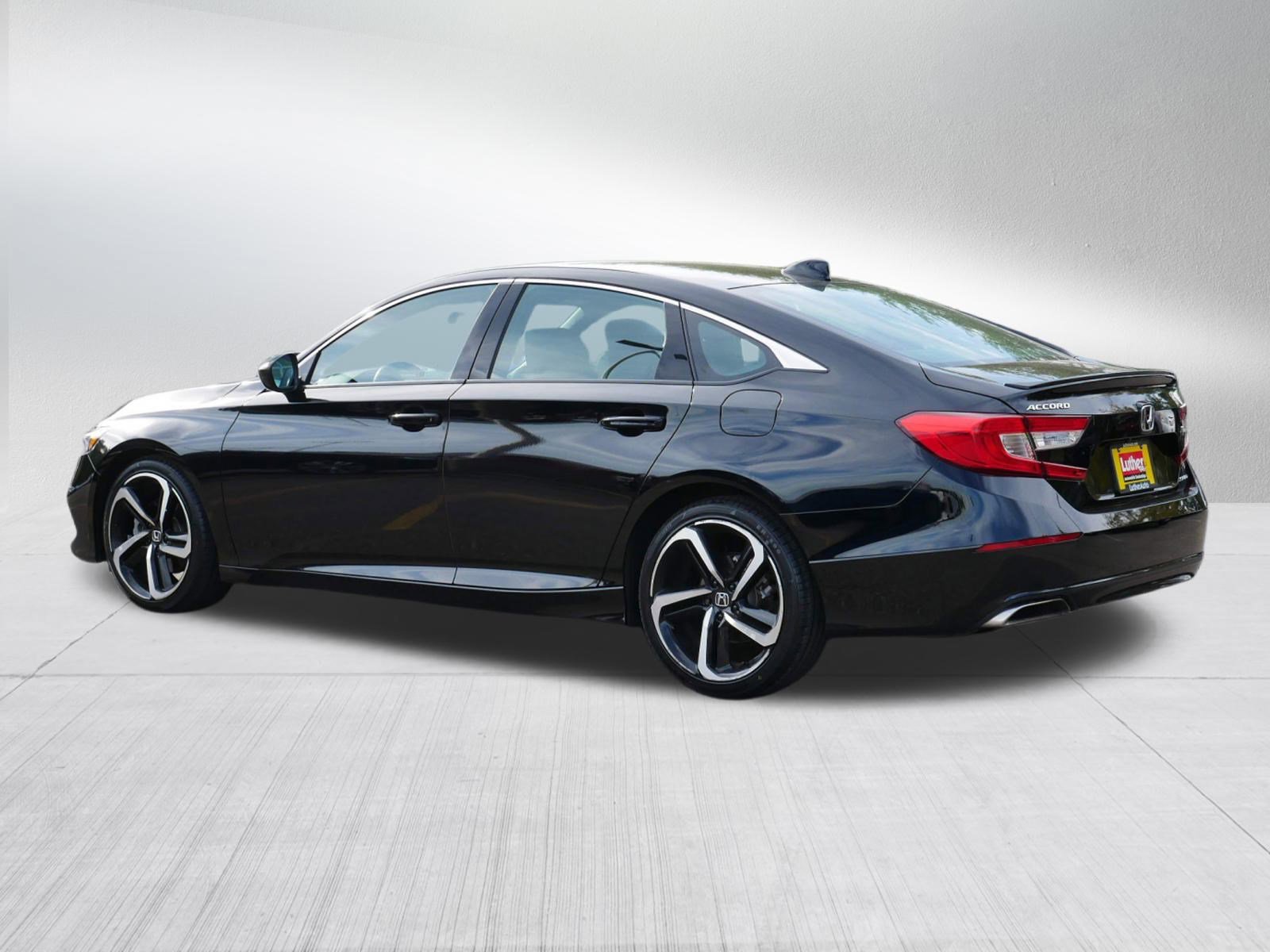 2022 Honda Accord Sport photo 5