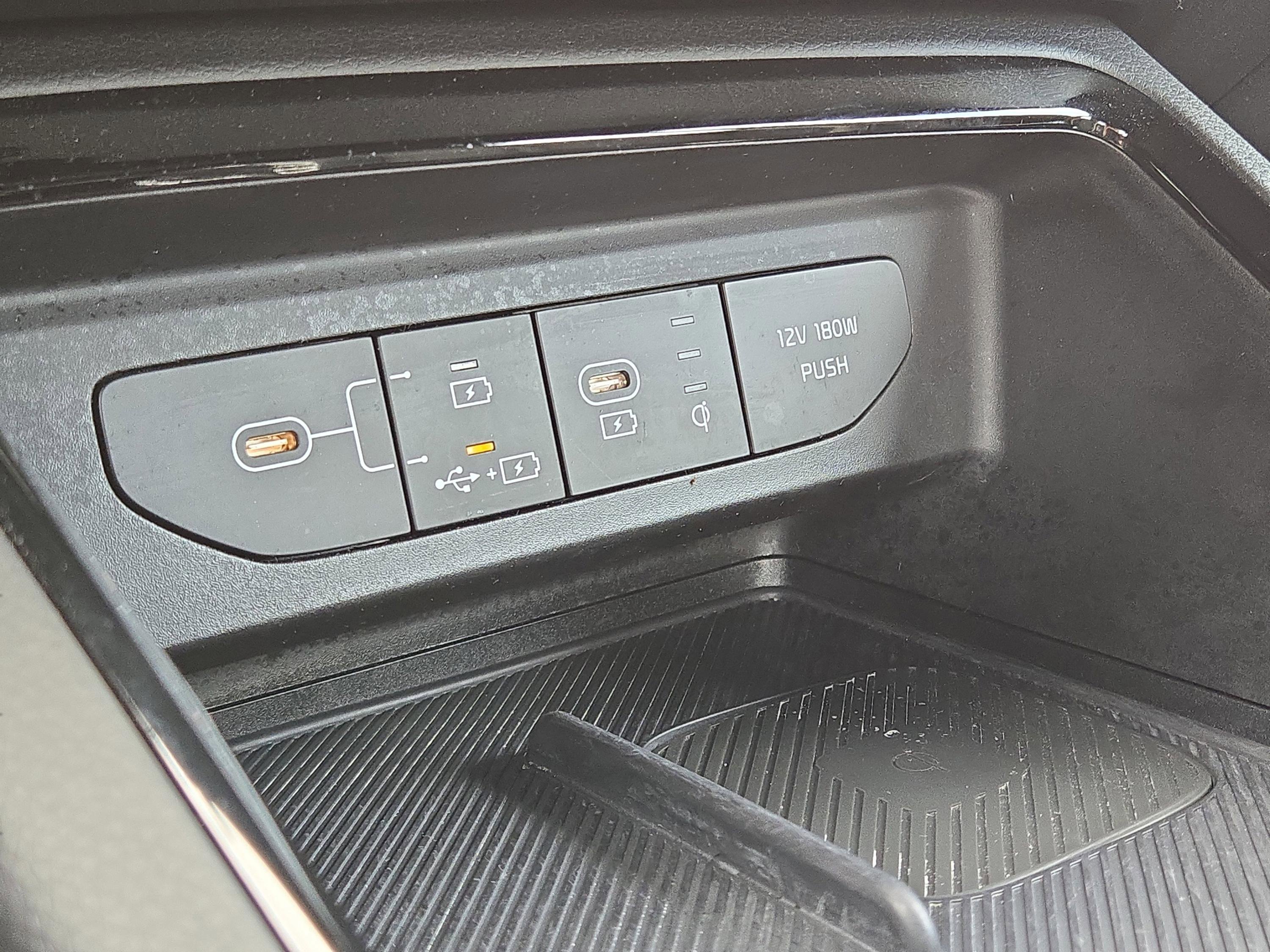 2025 Kia K5 GT-Line photo 27