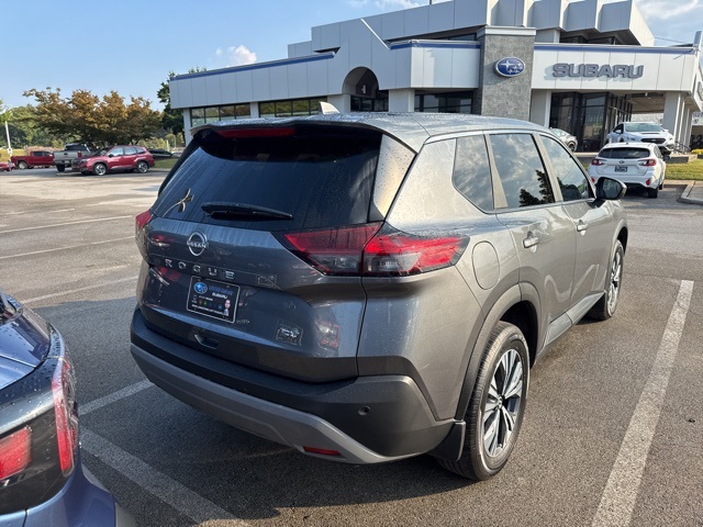2023 Nissan Rogue SV photo 3