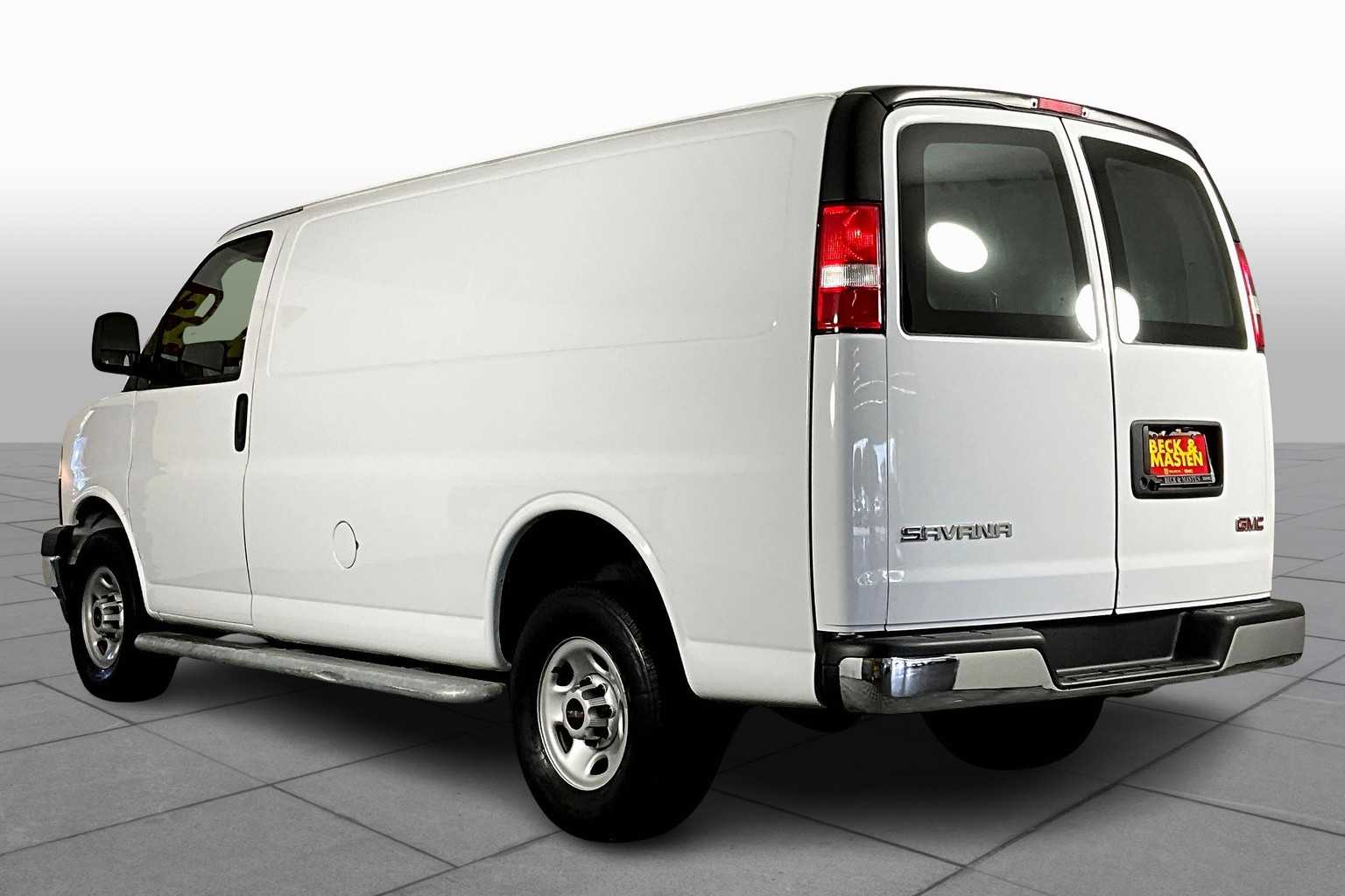 2023 Gmc Savana Cargo 2500 photo 9