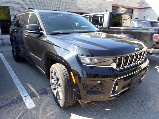 2023 Jeep Grand Cherokee Overland photo 5