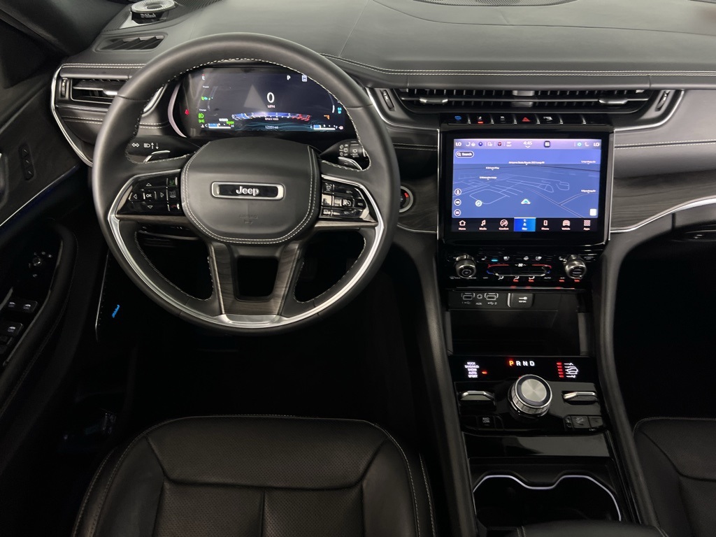 2023 Jeep Grand Cherokee Overland 4xe photo 10