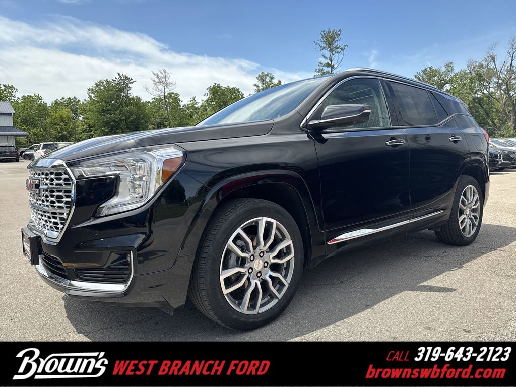 2024 GMC Terrain Denali's photo