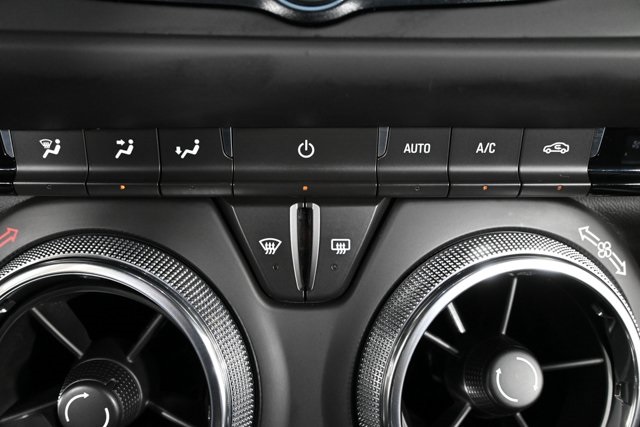 2020 Chevrolet Camaro 1LS photo 21