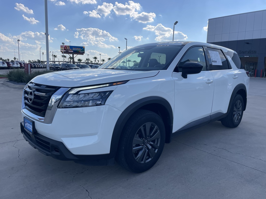 2024 Nissan Pathfinder S photo 6