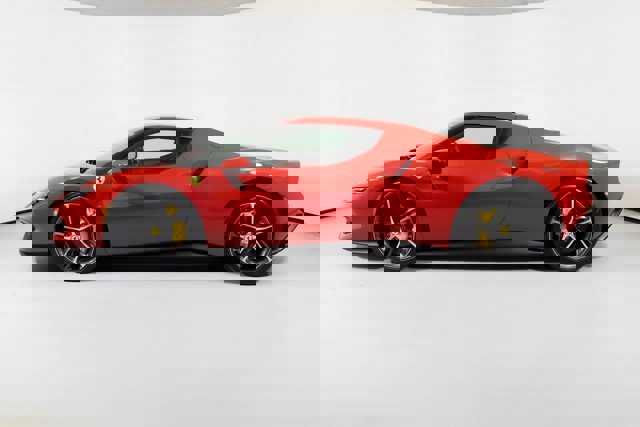 2025 Ferrari 296 GTB photo 3