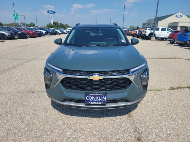 2026 Chevrolet Trax LT photo 12