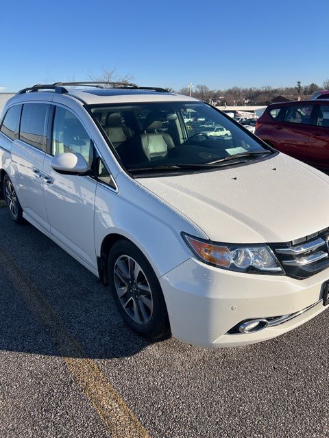 2017 Honda Odyssey Touring Elite's photo