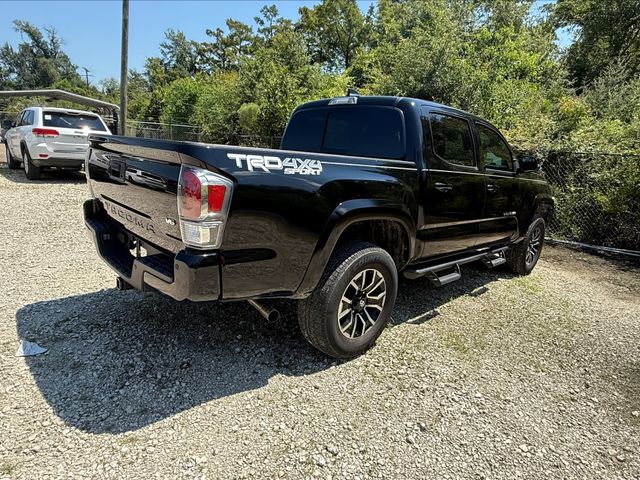2023 Toyota Tacoma TRD Sport V6 photo 2