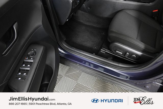 2024 Hyundai Kona SEL photo 7