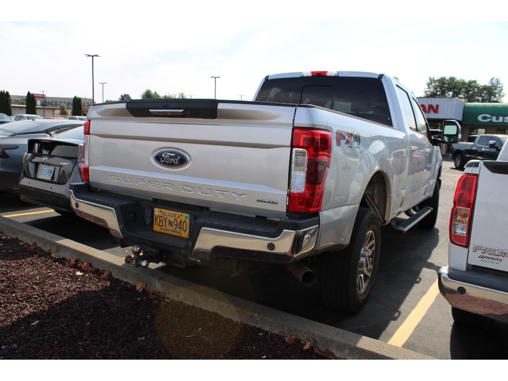 2017 Ford F-250 Lariat photo 6