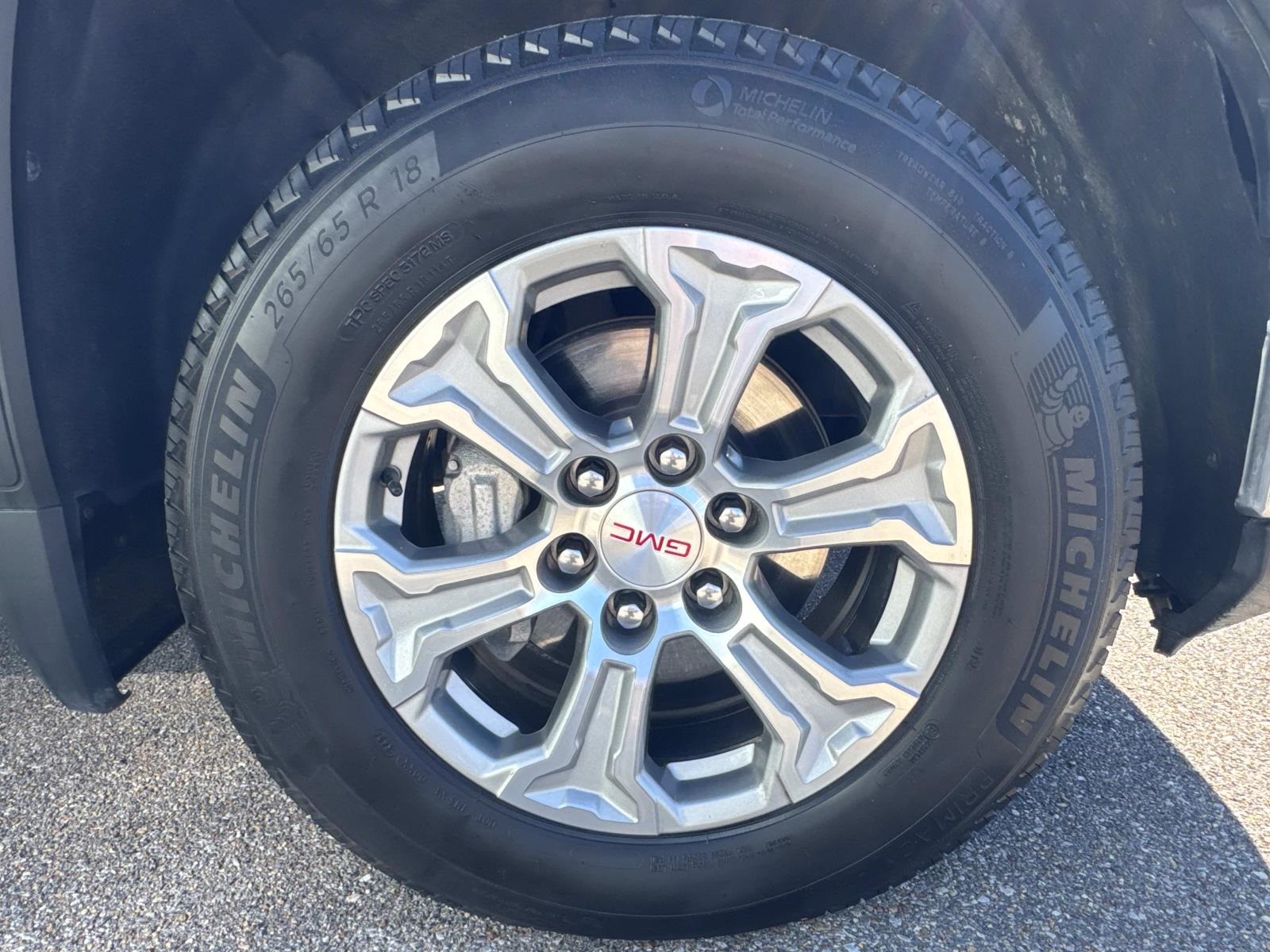 2025 Gmc Sierra 1500 SLT photo 4