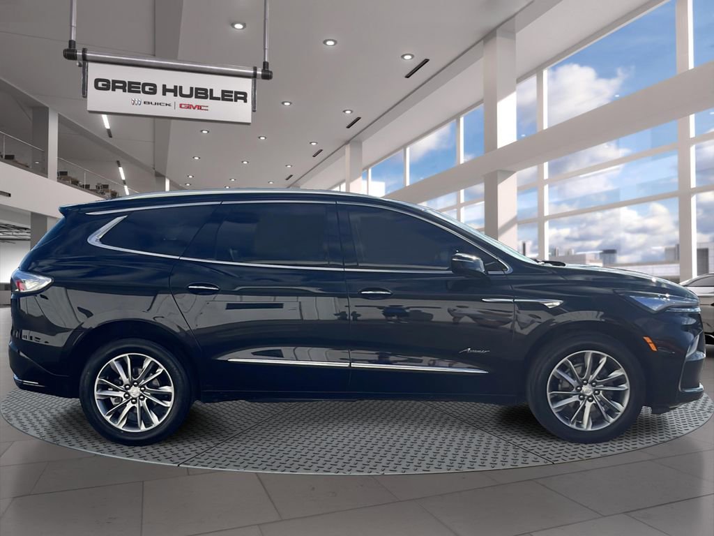 2022 Buick Enclave Avenir photo 4