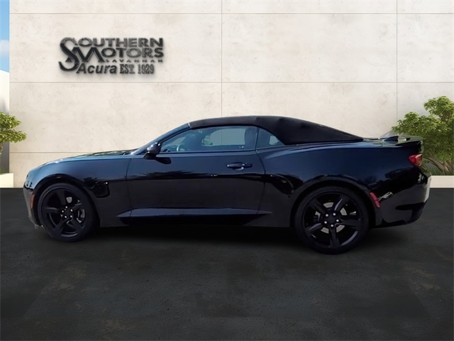 2018 Chevrolet Camaro 2LT photo 18
