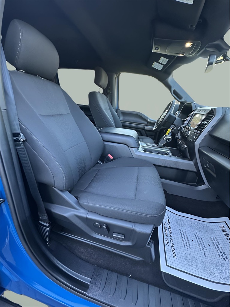 2019 Ford F-150 XLT photo 16