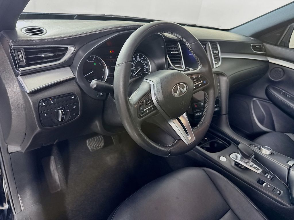 2021 Infiniti QX50 Luxe photo 7