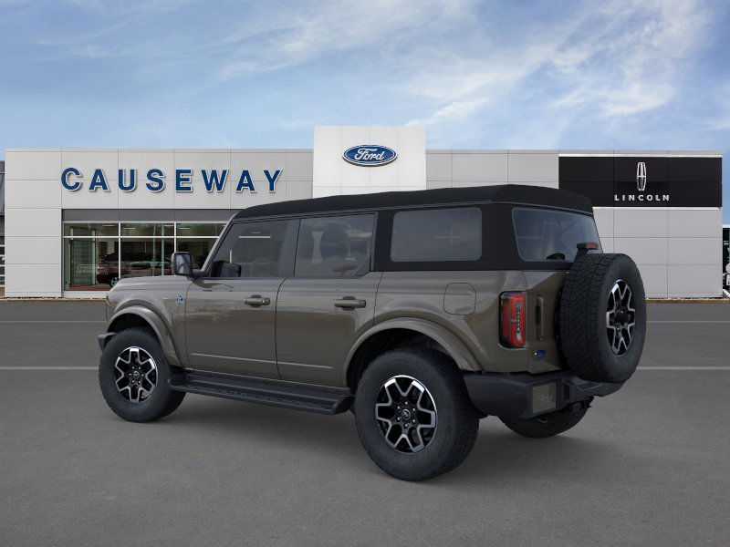 2025 Ford Bronco Outer Banks photo 4