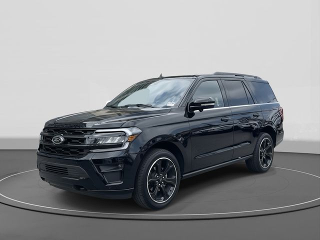 2023 Ford Expedition Limited's photo