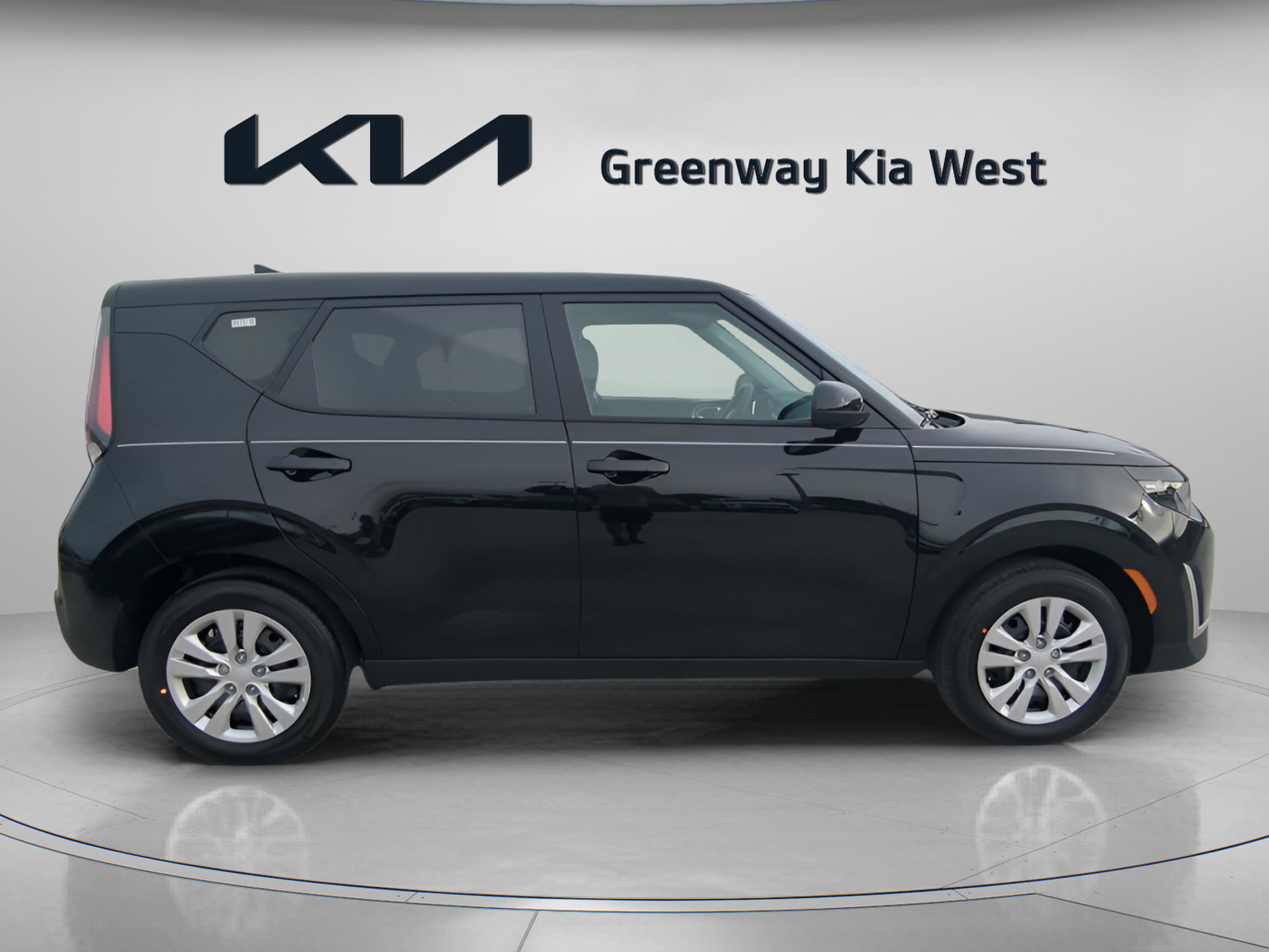 2025 Kia Soul LX photo 5