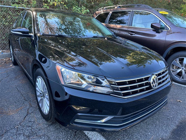 2016 Volkswagen Passat SE