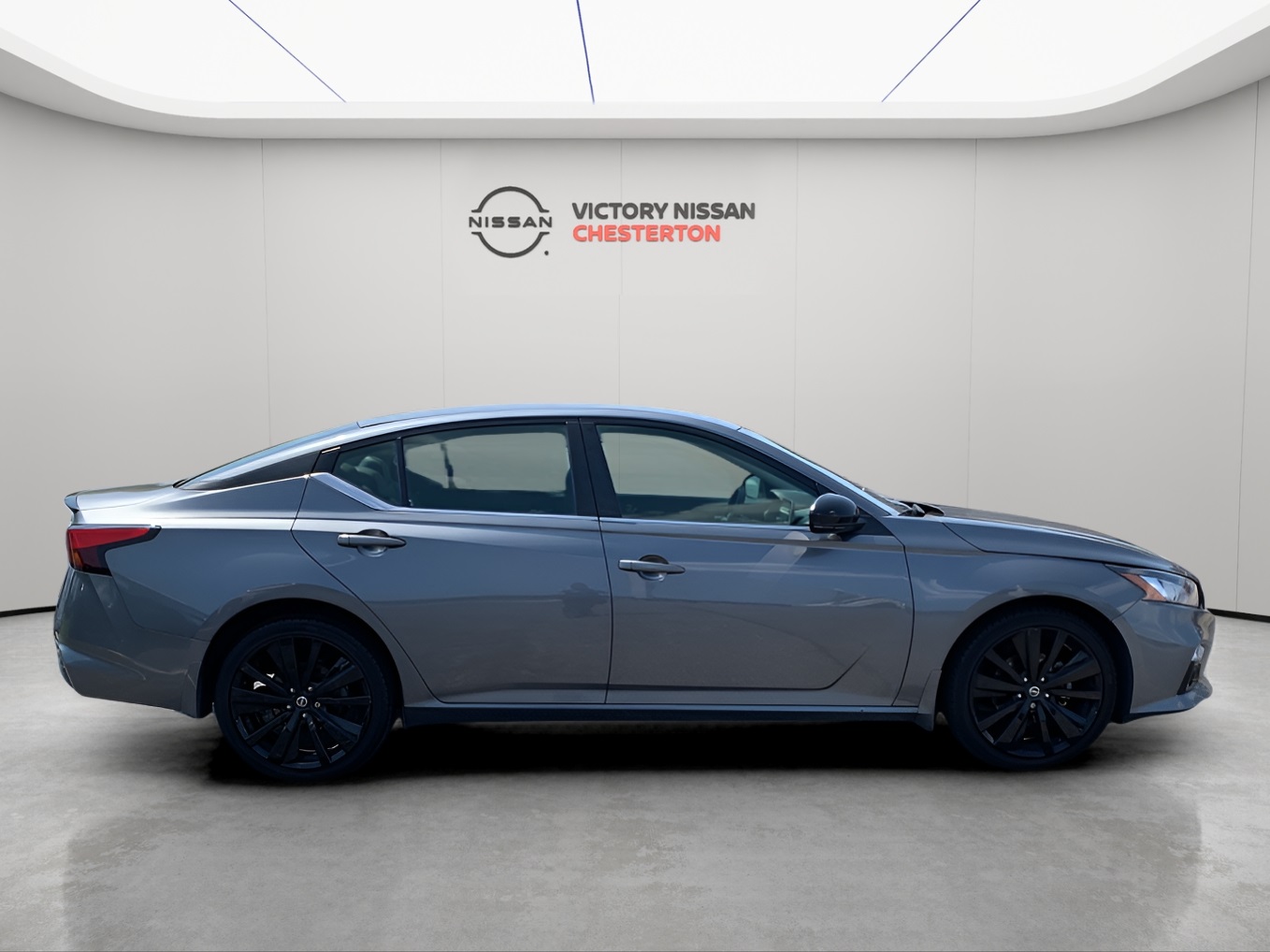 2022 Nissan Altima 2.5 SR photo 5