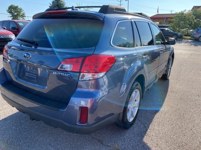 2014 Subaru Outback 2.5i Premium photo 5