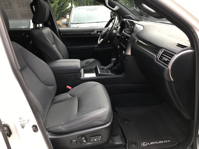 2023 Lexus GX 460 Premium photo 32