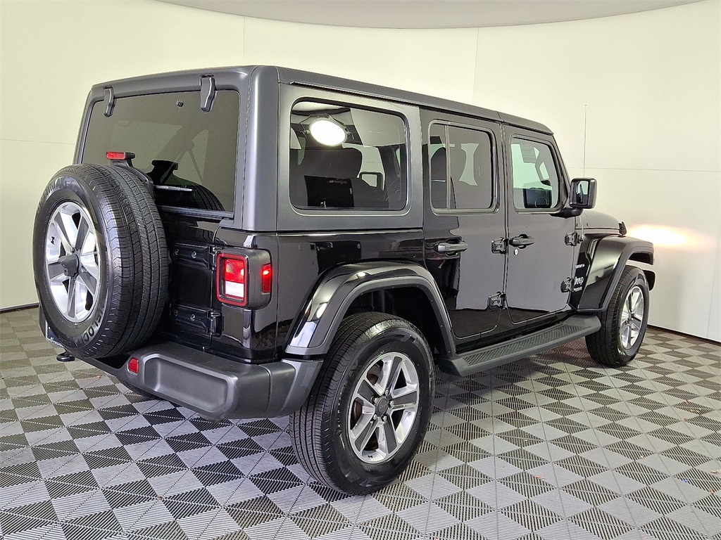 2018 Jeep Wrangler Unlimited Sahara photo 4
