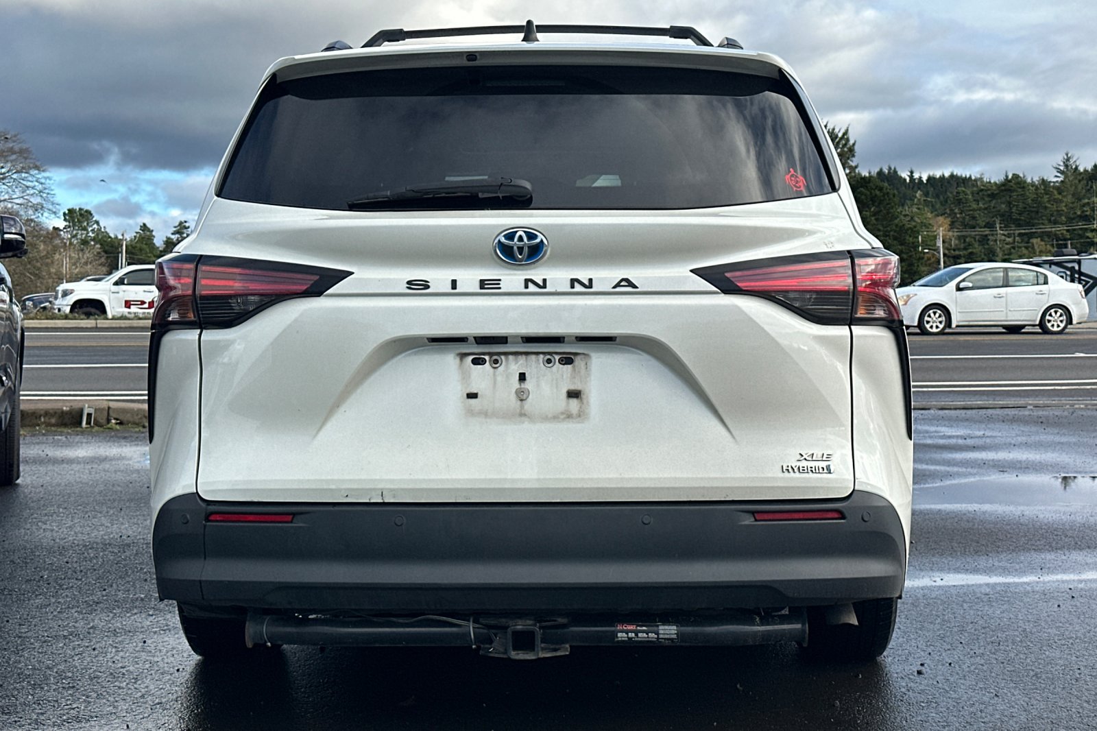 2021 Toyota Sienna XLE photo 4