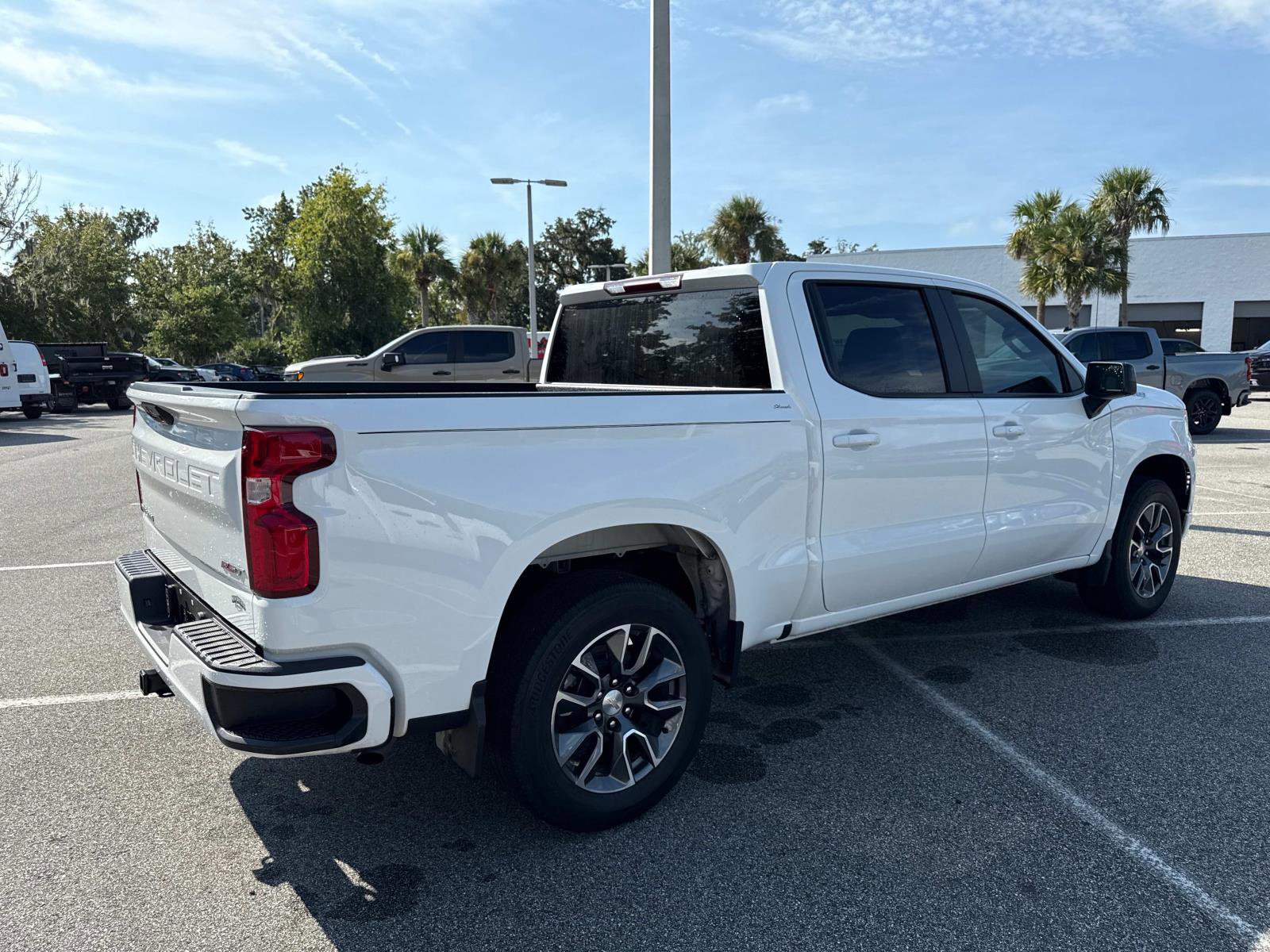 2024 Chevrolet Silverado 1500 RST photo 8