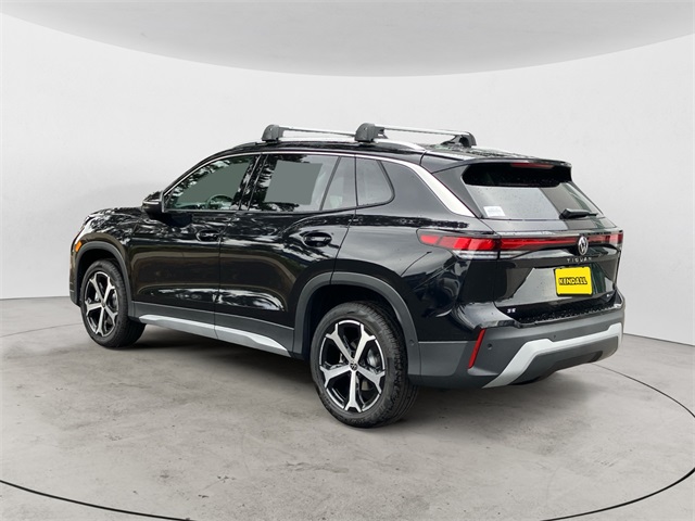 2025 Volkswagen Tiguan SE photo 4