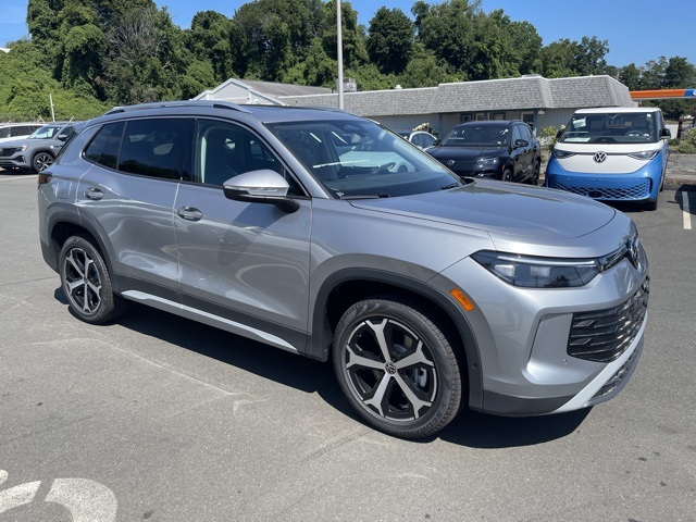 2025 Volkswagen Tiguan SE photo 4