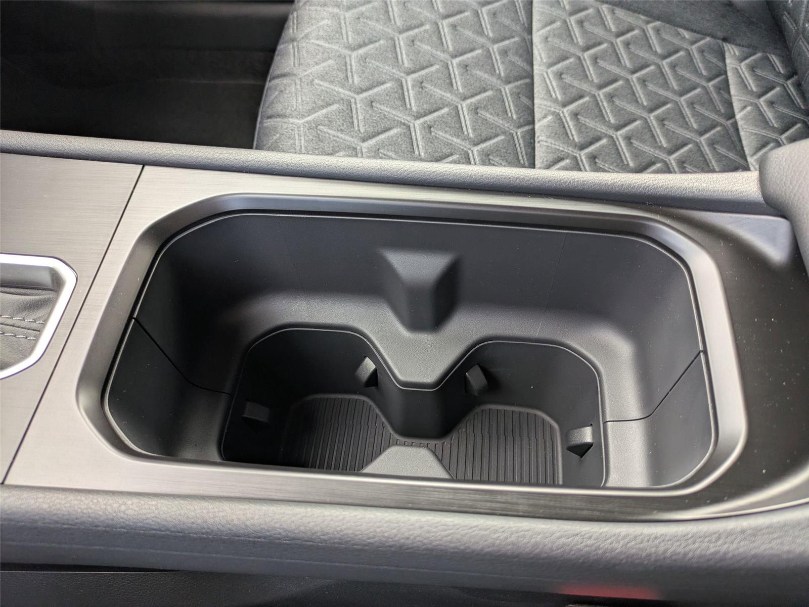 2026 Nissan Kicks SV photo 20