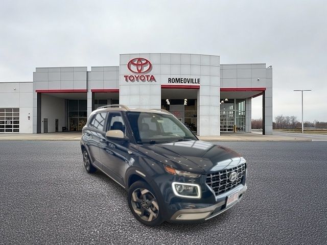 2023 Hyundai Venue Limited's photo