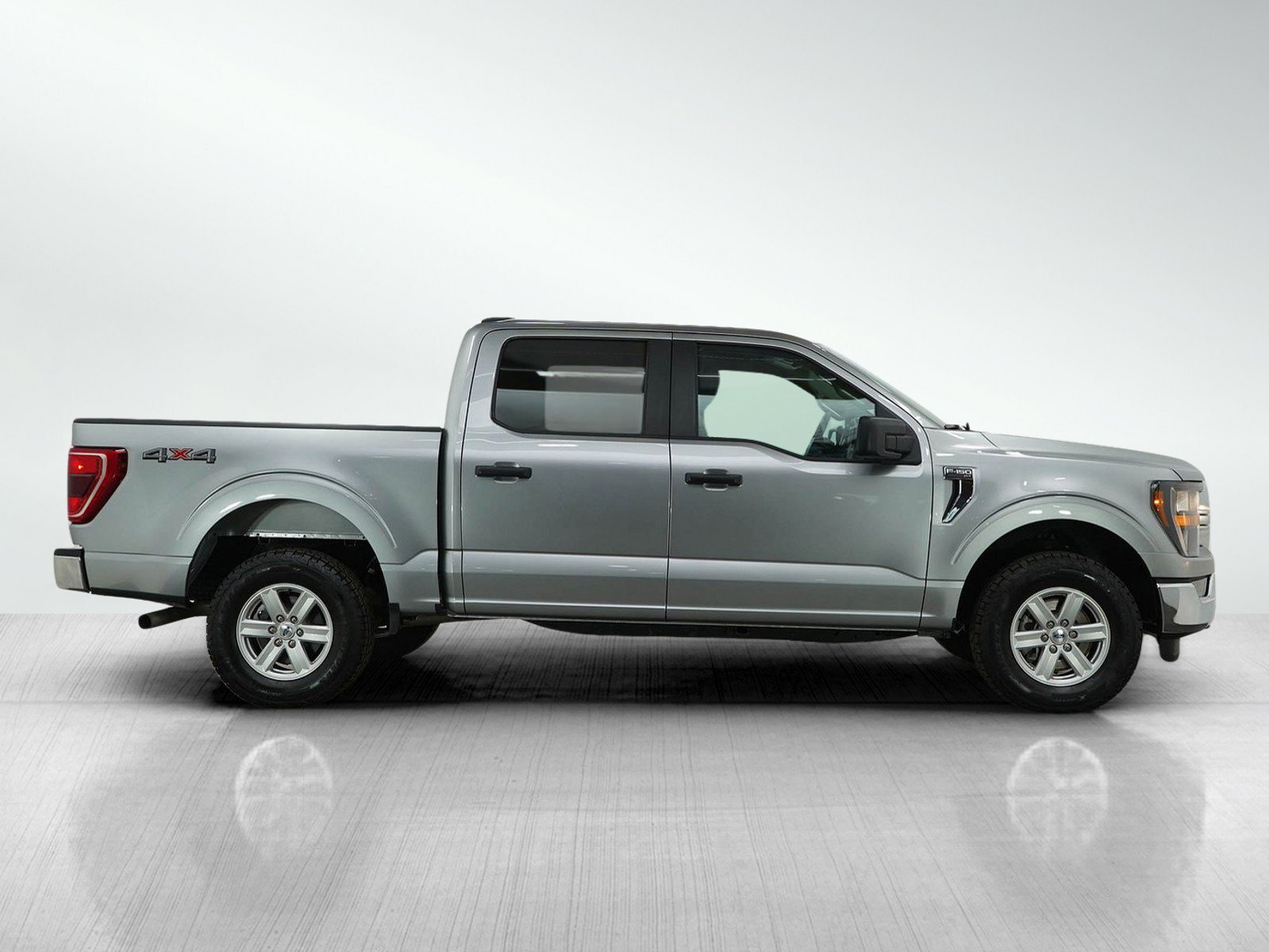 2023 Ford F-150 XLT photo 5