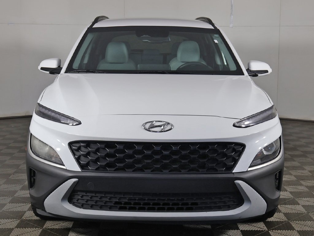 2023 Hyundai Kona SEL photo 2
