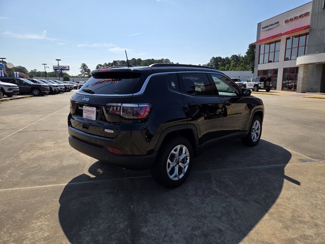 2025 Jeep Compass Latitude photo 6