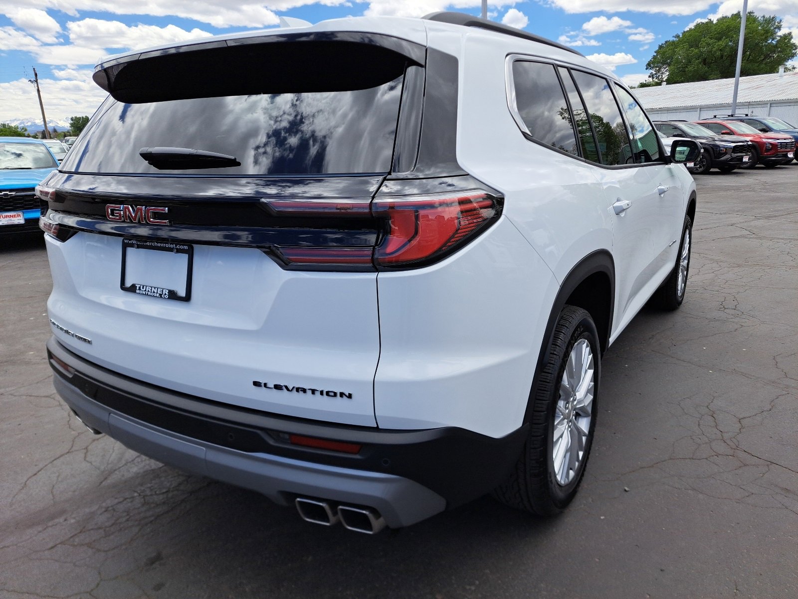 2025 Gmc Acadia Elevation photo 2