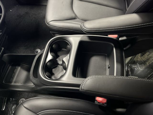 2026 Chrysler Pacifica photo 18