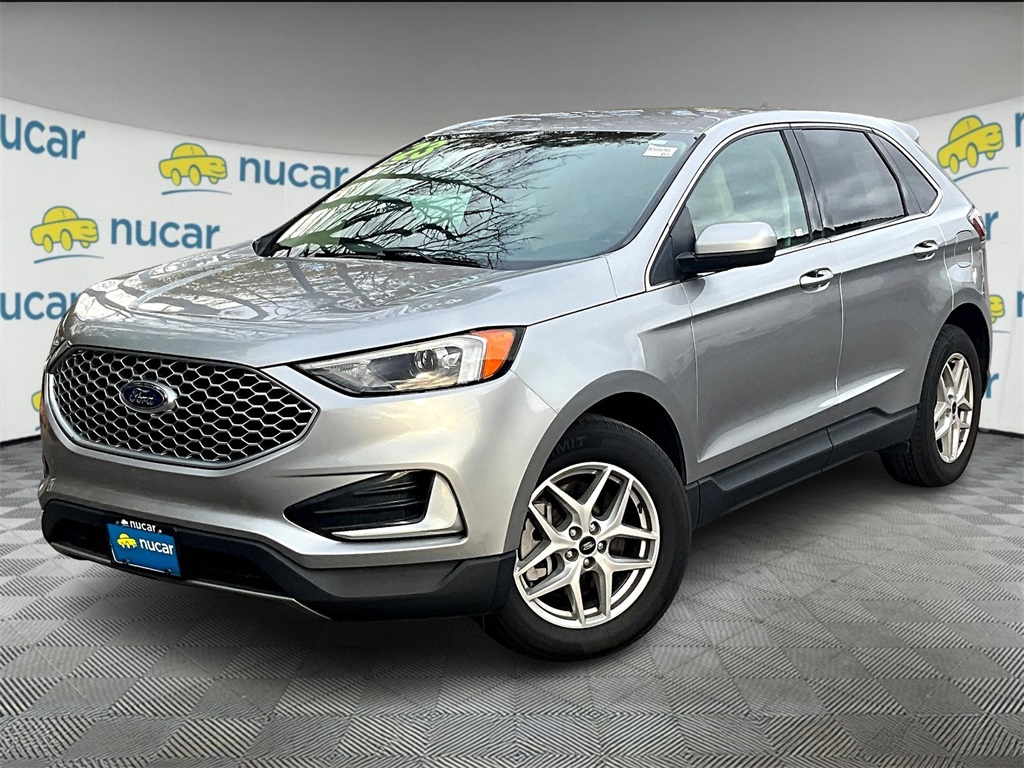 2023 Ford Edge SEL photo 3