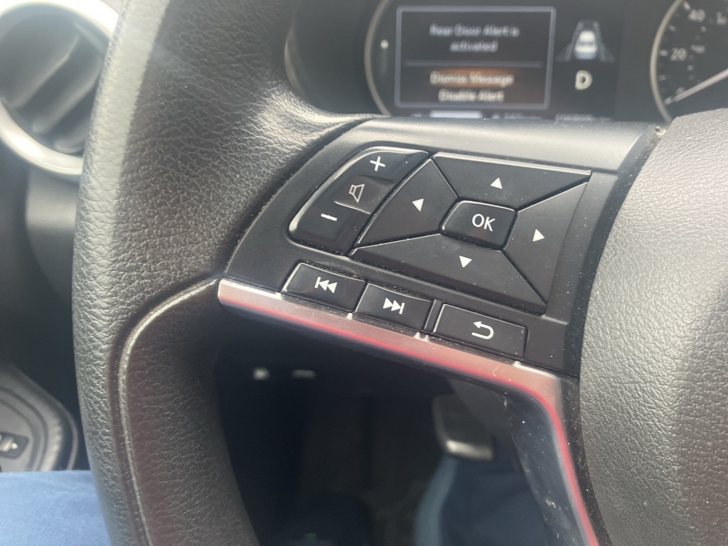 2021 Nissan Versa SV photo 15