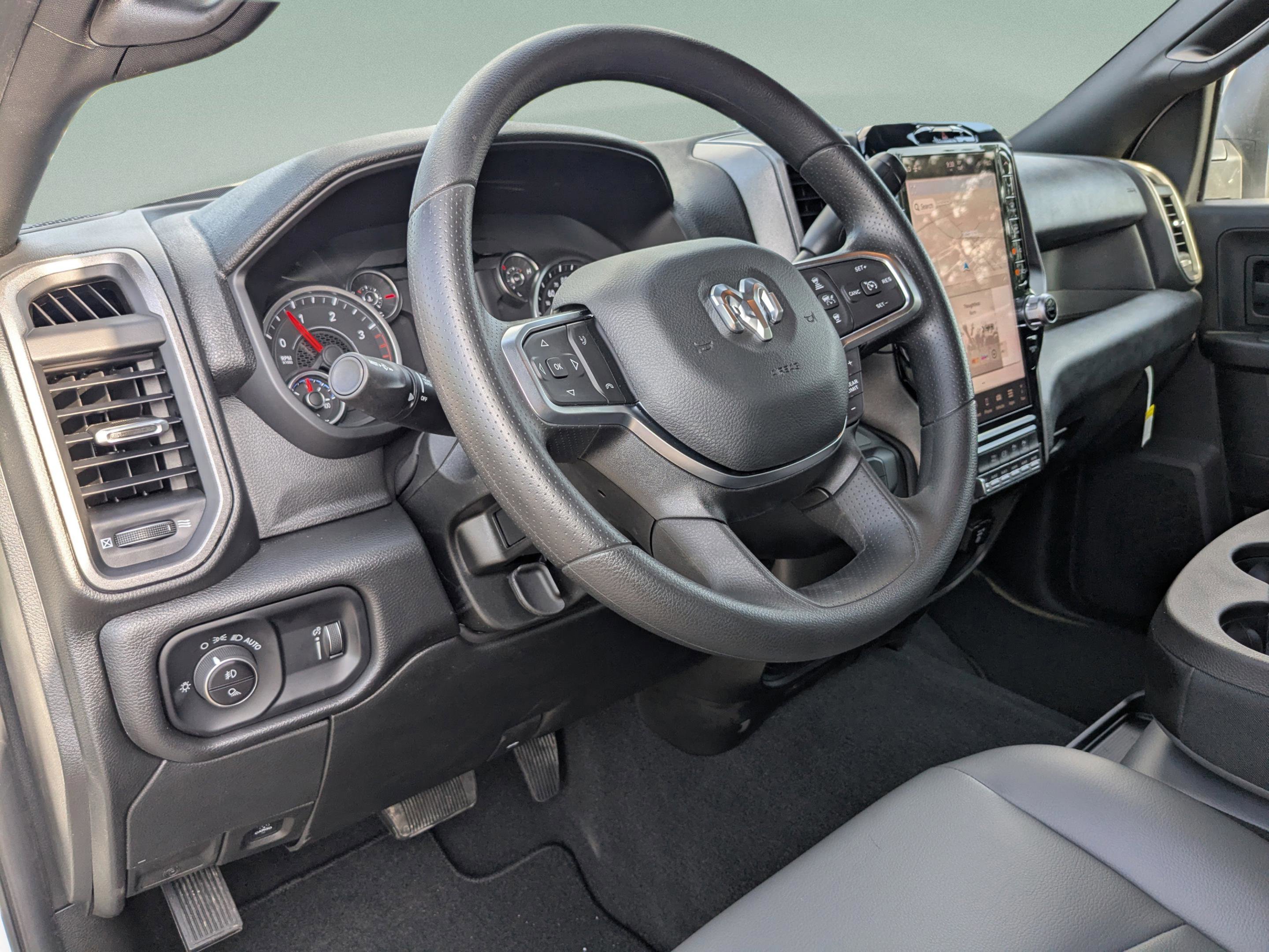2025 Ram 3500 Tradesman photo 8