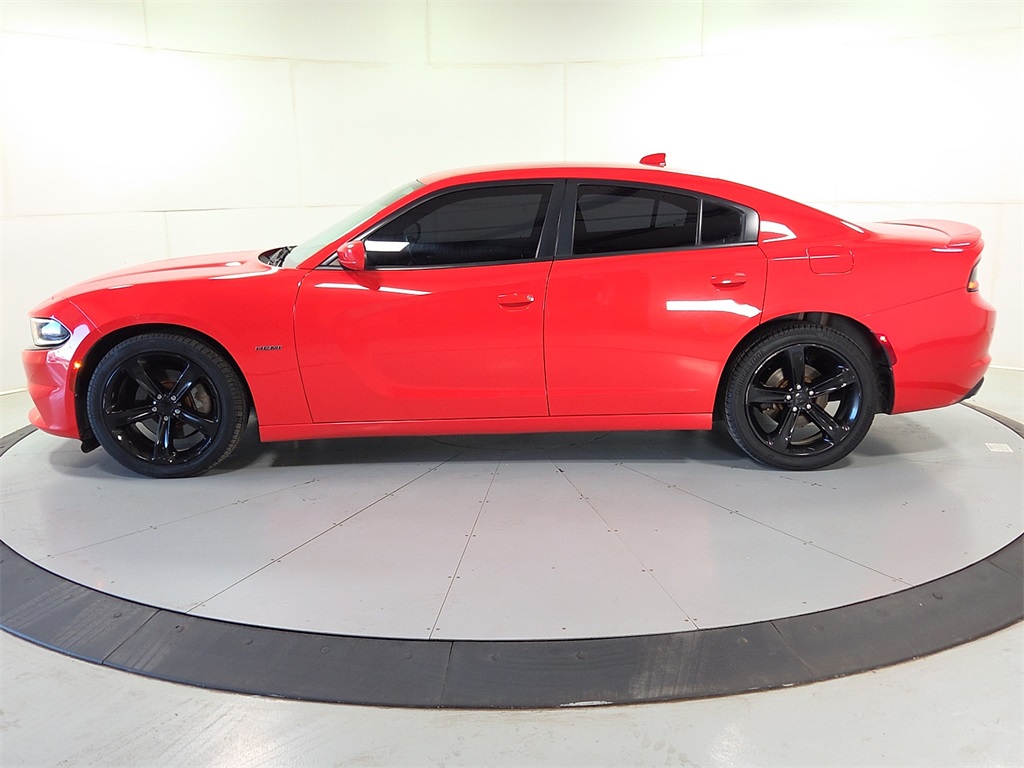 2018 Dodge Charger R/T photo 4