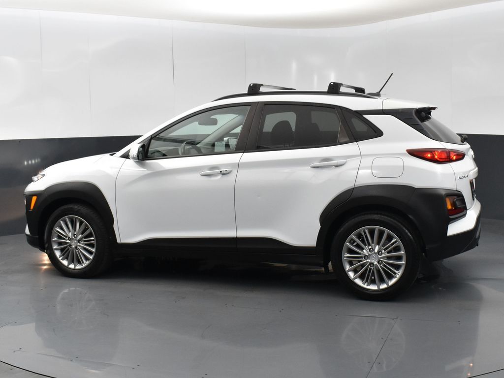 2020 Hyundai Kona SEL photo 2