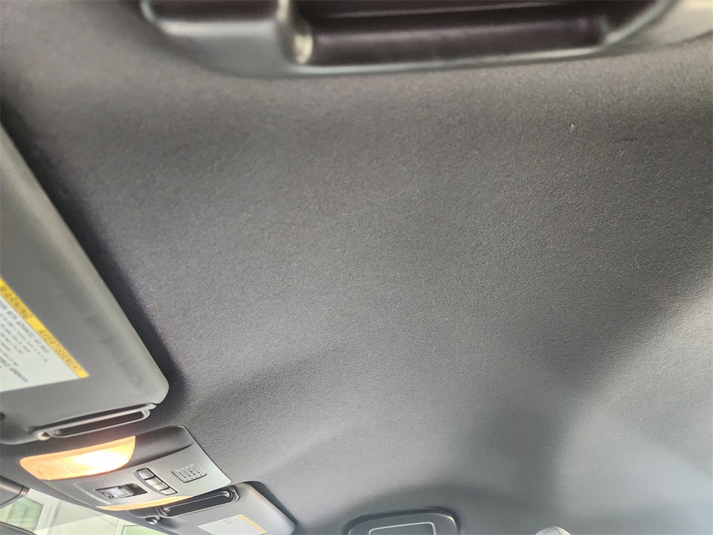 2019 Toyota Corolla XSE photo 21