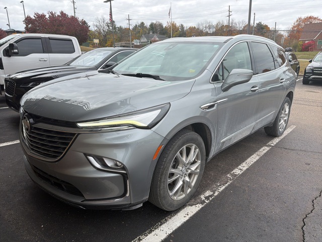 2023 Buick Enclave Essence's photo