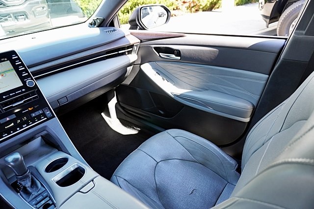 2019 Toyota Avalon Limited photo 20