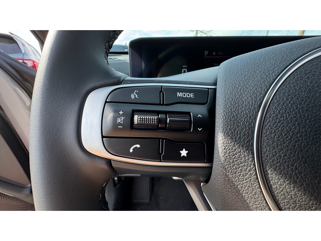 2026 Kia K5 GT-Line photo 11