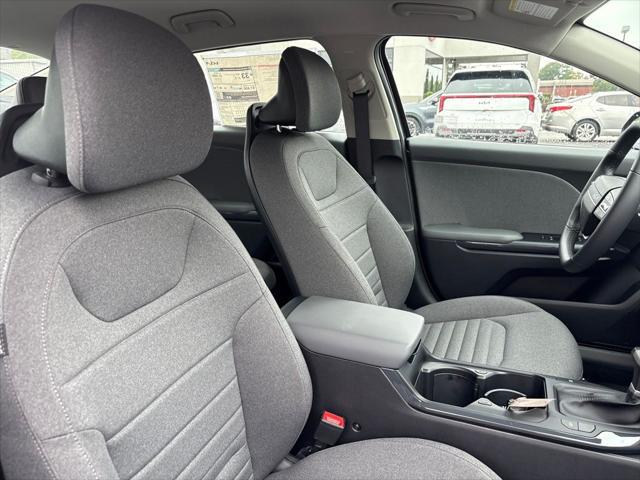 2025 Kia K4 EX photo 19